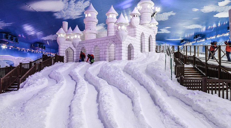 Castelo gelado - Snowland em Gramado, parque de neve