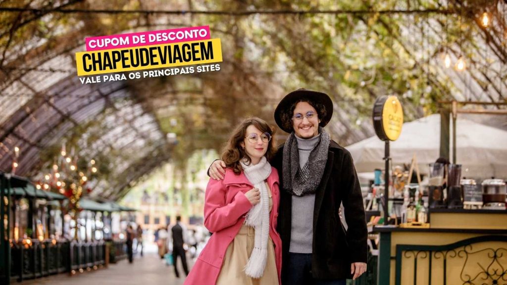 Roteiro para Gramado Cupom CHAPEUDEVIAGEM  - Andy e Ph na Rua coberta