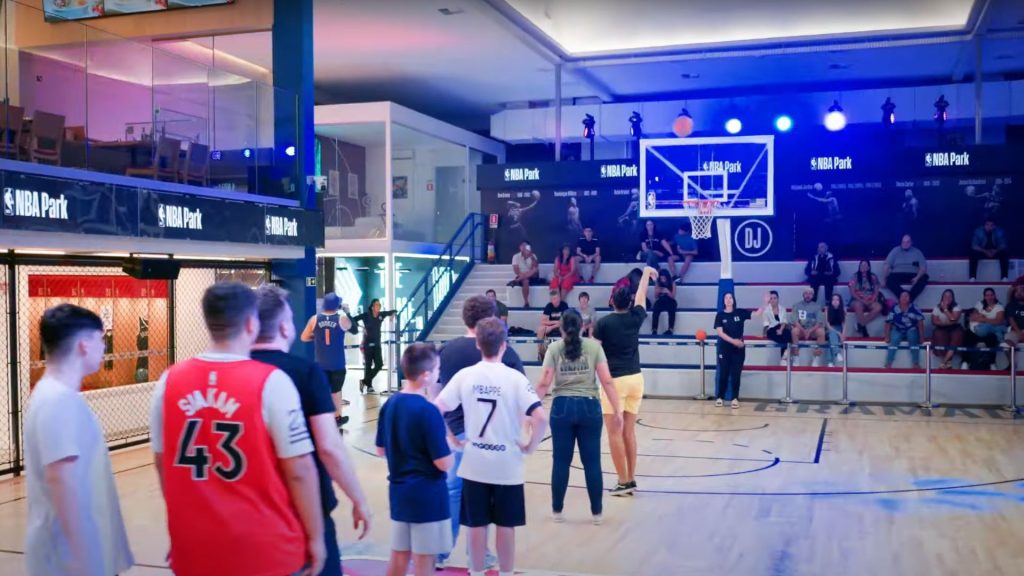 Quadra NBA Park Gramado - Cupom CHAPEUDEVIAGEM