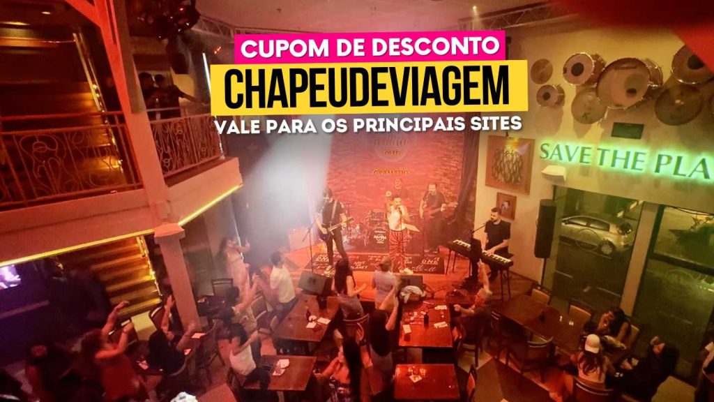 Cupom Hard Rock Gramado - Guia Completo: Desconto de 5%, Shows e Dicas 8 Cupom Hard Rock Gramado CHAPEUDEVIAGEM - visão de cima, palco e mesas
