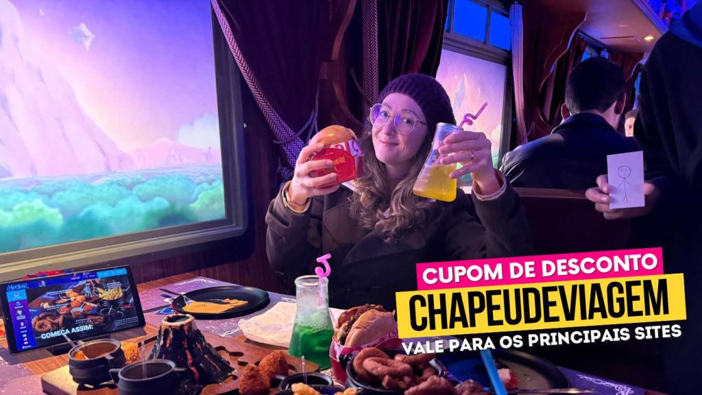 Cupom Hector Hamburgueria 5% Off - Vale a Pena? Cupom CHAPEUDEVIAGEM 7 Cupom Hector Hamburgueria CHAPEUDEVIAGEM - Andy segurando hamburguer e elixir