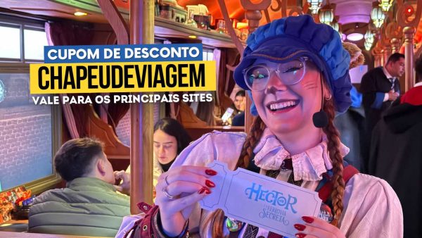Ingresso Hector Hamburgueria Cupom CHAPEUDEVIAGEM - Personagem segurando entrada