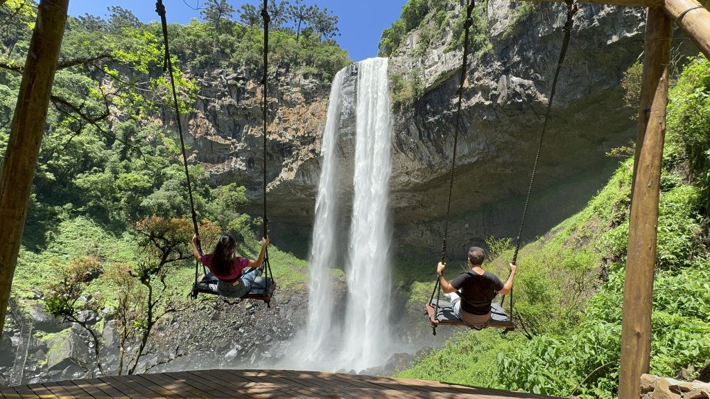 Brocker Turismo Cupom CHAPEUDEVIAGEM - Pé da Cascata Explorer