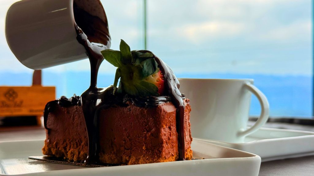 Cafeteria Suss Tal - Torta e Café