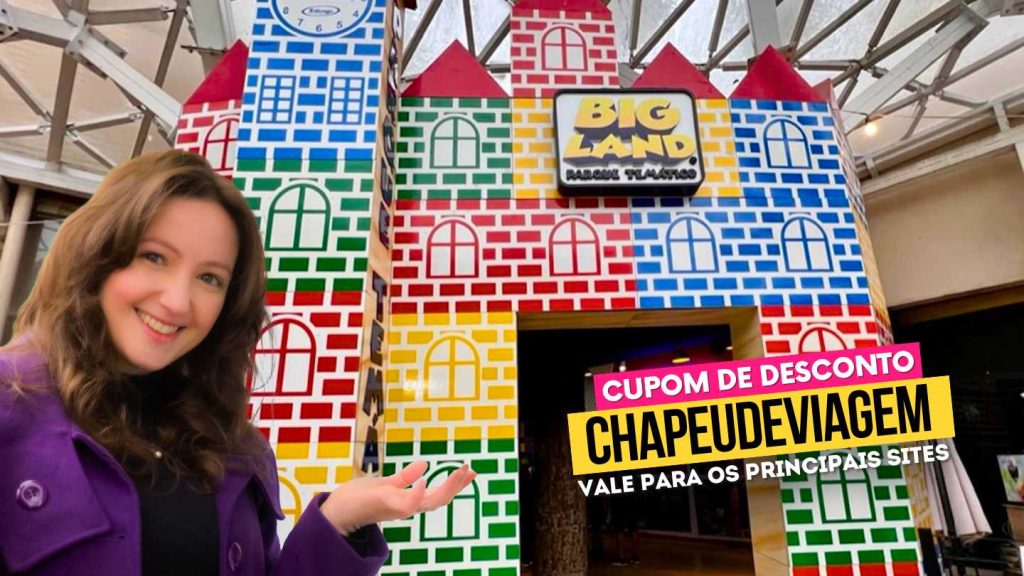 Big Land Cupom 10% de Desconto CHAPEUDEVIAGEM 3 Big Land Cupom CHAPEUDEVIAGEM - Andy na frente do castelo de peças, fachada