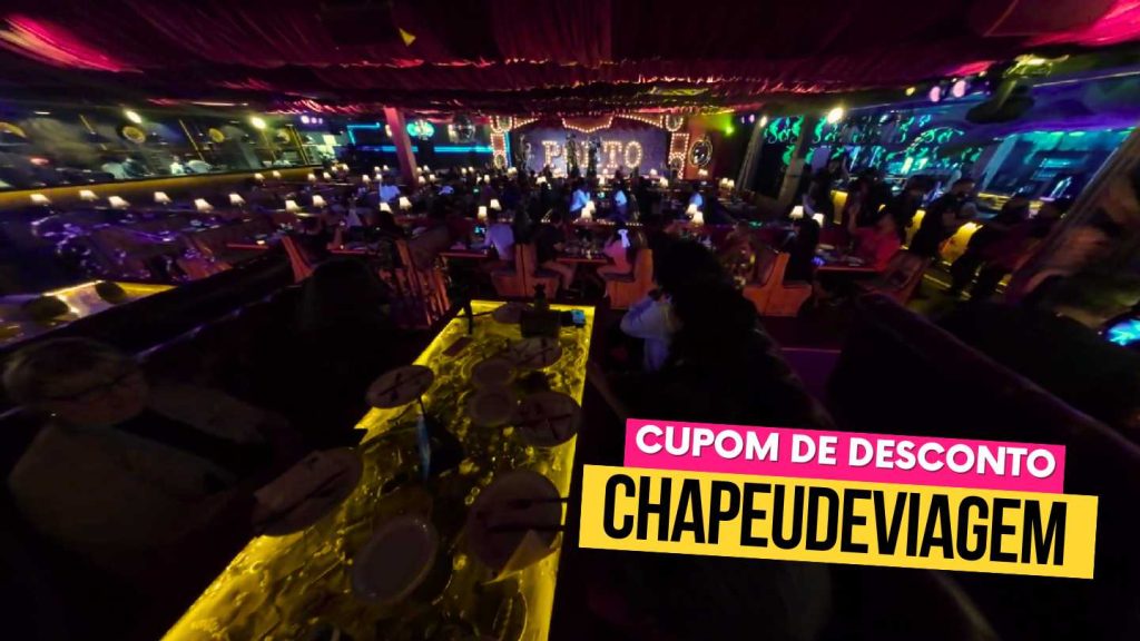 Pizzaria Cara de Mau Cupom CHAPEUDEVIAGEM - ambiente trematico interno do restaurante
