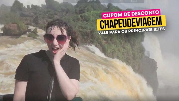 Ingresso Cataratas Iguaçu Cupom CHAPEUDEVIAGEM - Andy na frente das cataratas