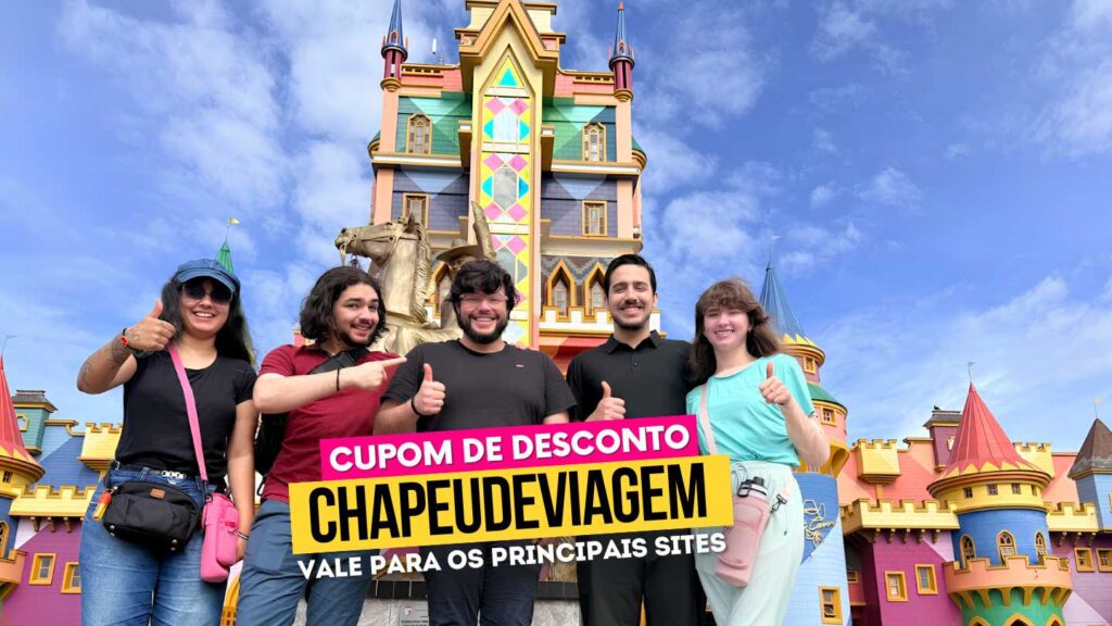 Melhores Atrações Beto Carrero Cupom CHAPEUDEVIAGEM até 15% de Desconto 18 Melhores Atrações Beto Carrero Cupom CHAPEUDEVIAGEM - equipe na fachada