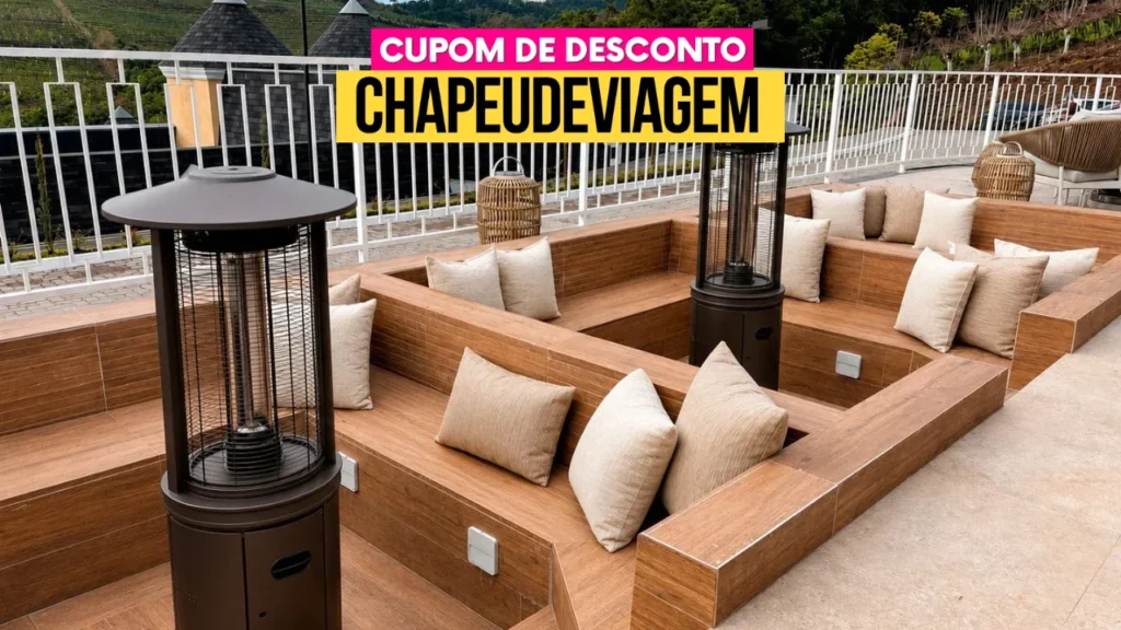 Lounge externo com vista para a Serra Gaúcha no Castelos do Vale